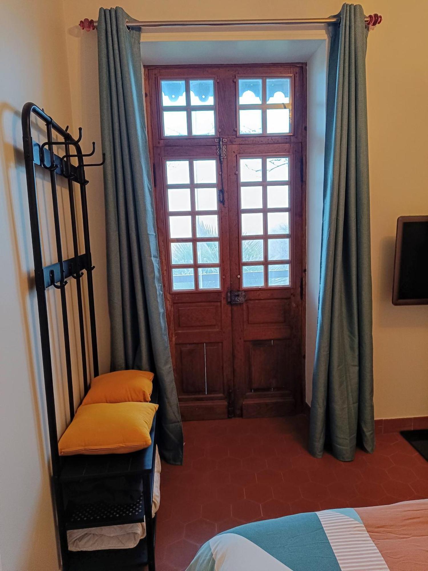 La Fontaine Du Mas Bed & Breakfast Thiviers Exterior photo